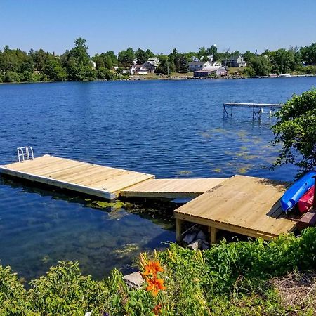Family Cottage On Chaumont Bay, Walk To Downtown 외부 사진