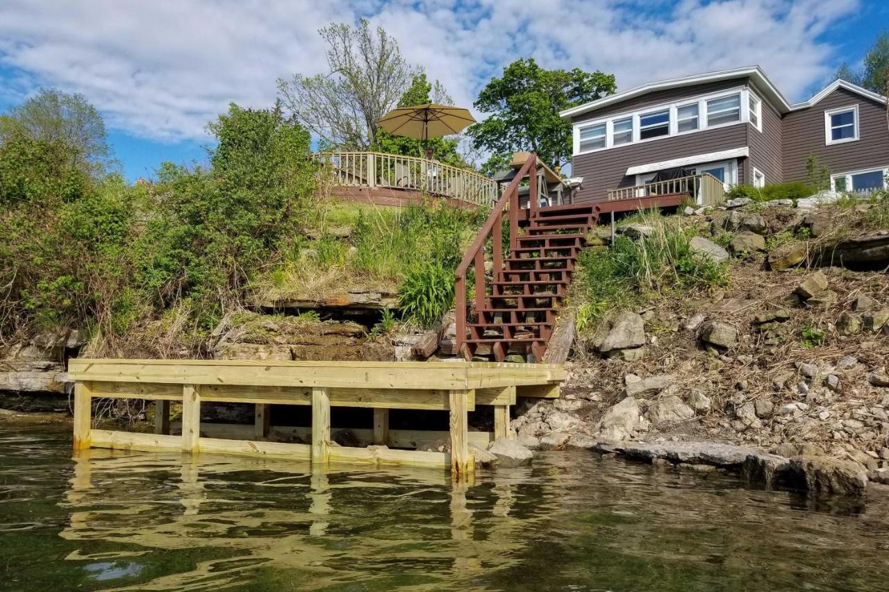 Family Cottage On Chaumont Bay, Walk To Downtown 외부 사진
